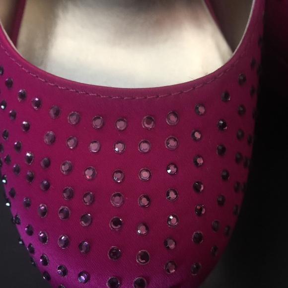 SM New York pink satin rhinestone platform pumps - Picture 5 of 8